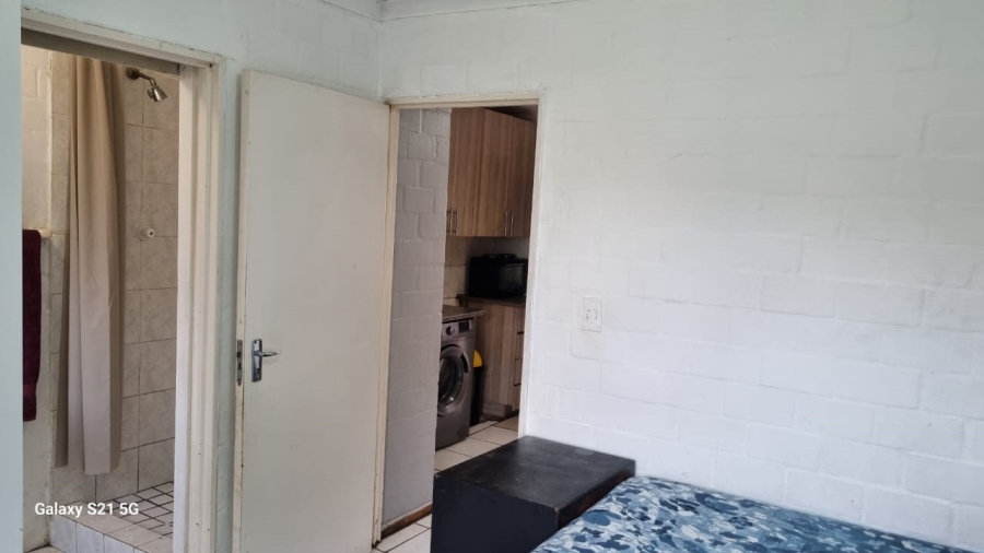 To Let 1 Bedroom Property for Rent in Table View Western Cape